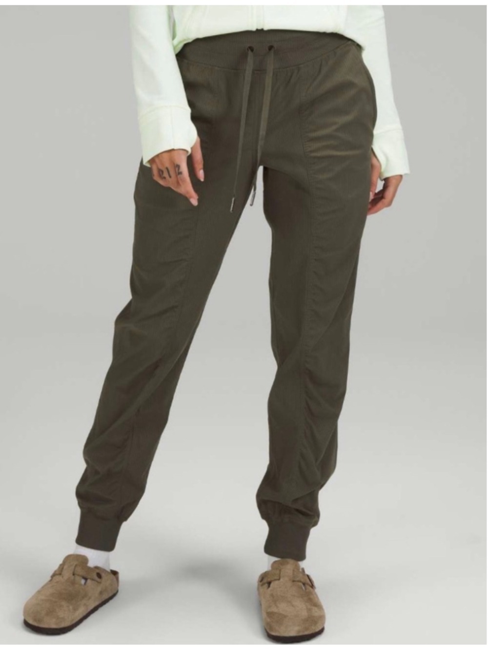 Lululemon Dance Studio Mid-Rise Jogger Army Green Size 10 EUC